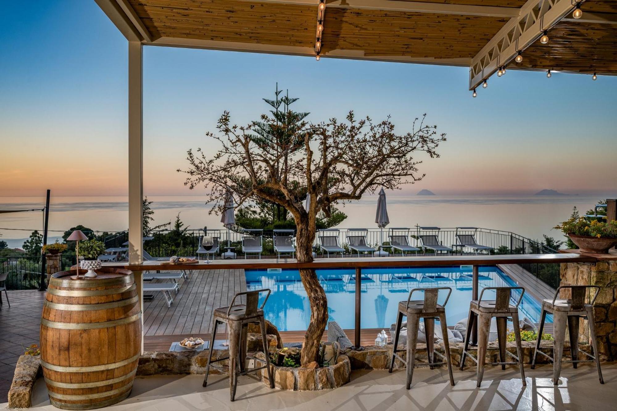 Villa Provenza 12&4, Emma Villas Чефалу Экстерьер фото